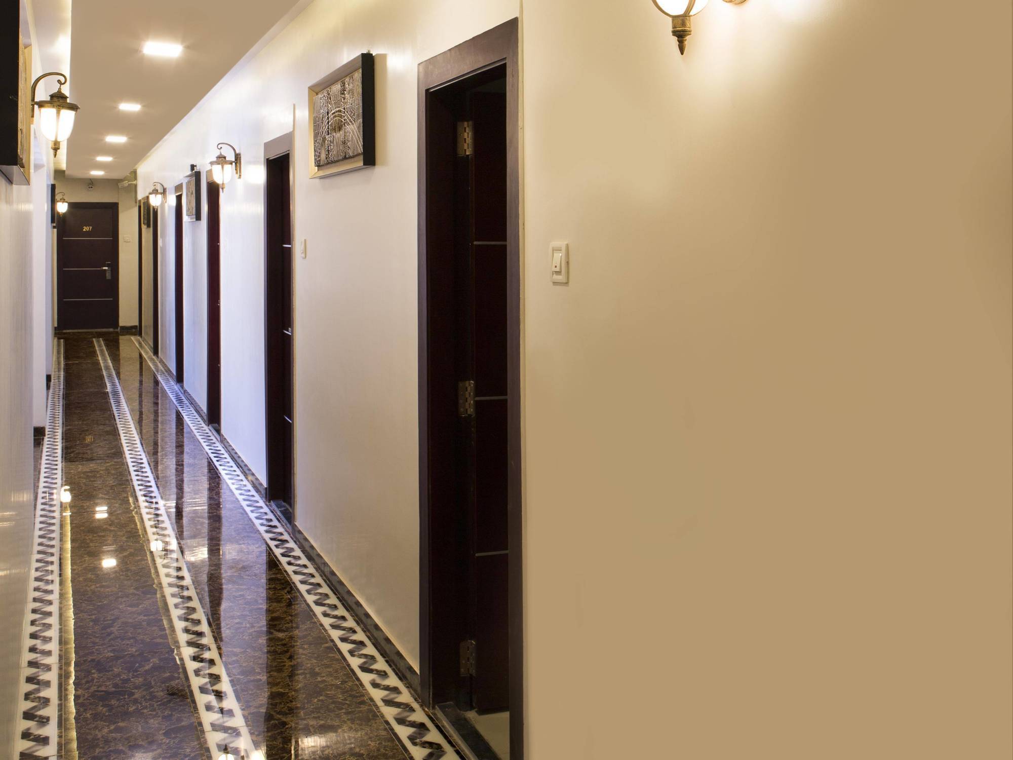 Fabexpress Annex Executive Andheri East Hotel Bombay Exterior foto